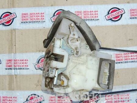 ФОТО Замок двери для Subaru Impreza GE/GH Киев