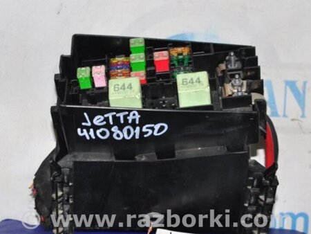 ФОТО Блок предохранителей для Volkswagen Jetta USA (10-17) Киев