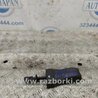 Ограничитель двери Volkswagen Jetta USA (10-17)