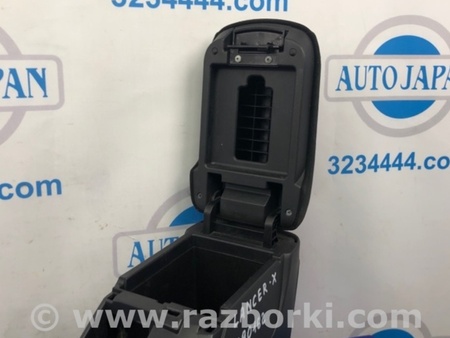 ФОТО Подлокотник для Mitsubishi Lancer X 10 (08-17) Киев