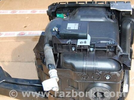 ФОТО Консоль центральная для Toyota Land Cruiser 200 Киев