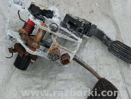 ФОТО Педаль тормоза для Nissan LEAF (10-17) Киев