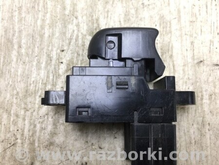 ФОТО Кнопка стеклоподьемника для Nissan LEAF (10-17) Киев