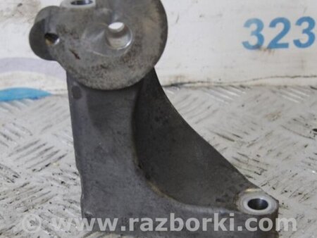 ФОТО Кронштейн крепления КПП для Subaru Legacy BM Киев
