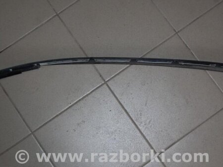 ФОТО Молдинг стекла для Lexus LX570 (07-15) Киев