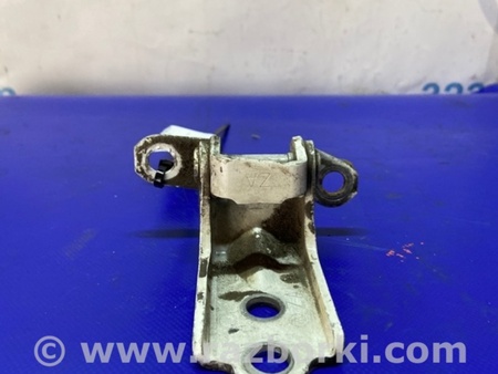 ФОТО Петля двери нижняя для Subaru Outback BR Киев