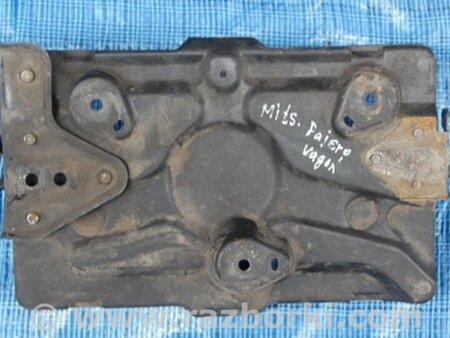 ФОТО Полка аккумулятора для Mitsubishi Pajero (99-06) Киев