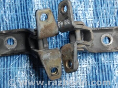 ФОТО Петля двери для Mitsubishi Pajero (99-06) Киев