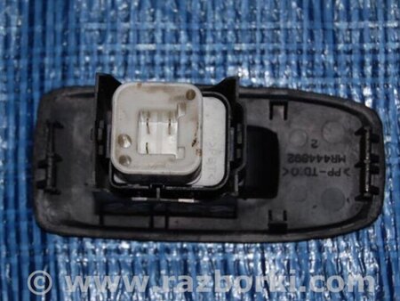 ФОТО Кнопка стеклоподьемника для Mitsubishi Pajero (99-06) Киев