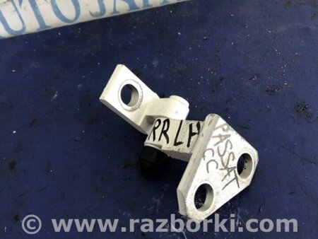 ФОТО Петля двери верхняя для Volkswagen Passat CC (03.2008-01.2012) Киев