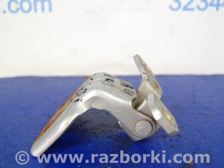 ФОТО Петля двери нижняя для Mazda Premacy Киев