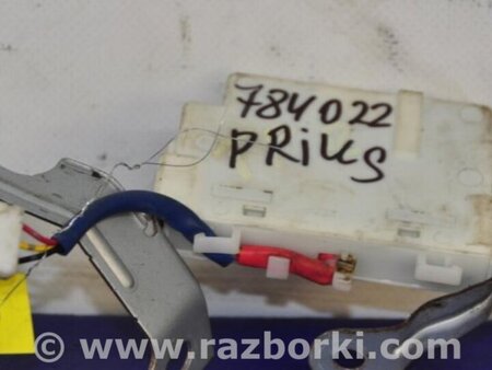ФОТО Блок  управления центральным замком для Toyota Prius 20 Киев