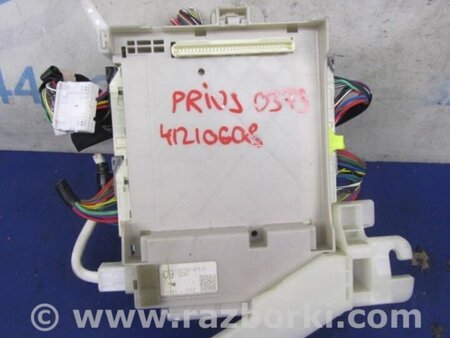 ФОТО Блок предохранителей салон для Toyota Prius 30 (09-17) Киев