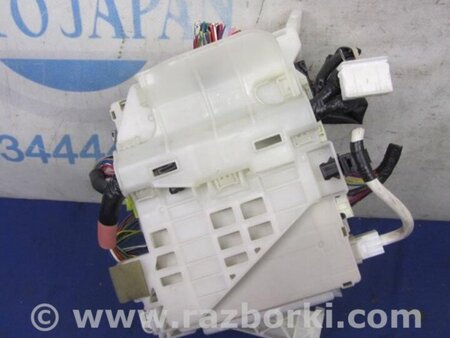ФОТО Блок предохранителей салон для Toyota Prius 30 (09-17) Киев