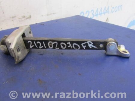 ФОТО Ограничитель двери для Toyota Prius 30 (09-17) Киев