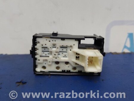 ФОТО Кнопка стеклоподьемника для Toyota Prius 30 (09-17) Киев