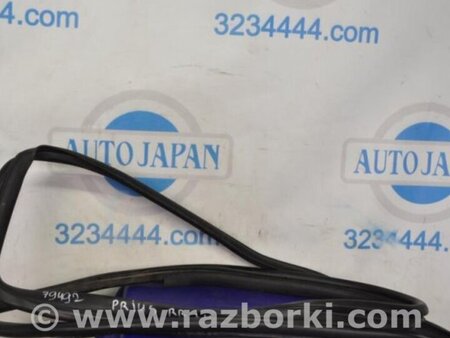 ФОТО Уплотнитель двери для Toyota Prius 30 (09-17) Киев