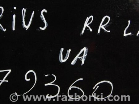ФОТО Стекло двери для Toyota Prius 30 (09-17) Киев