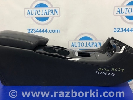 ФОТО Подлокотник для Infiniti QX30 Киев