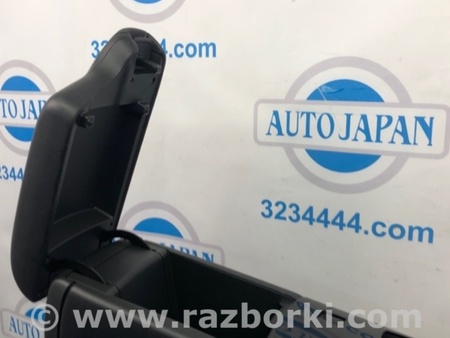 ФОТО Подлокотник для Infiniti QX30 Киев