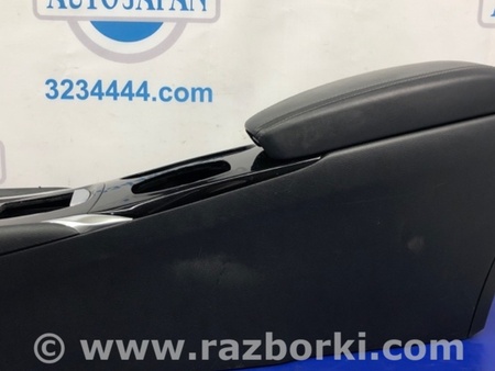 ФОТО Подлокотник для Infiniti QX30 Киев