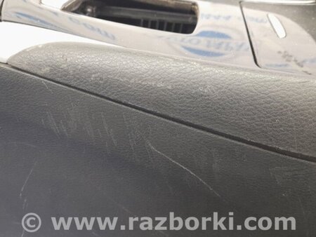 ФОТО Подлокотник для Infiniti QX30 Киев