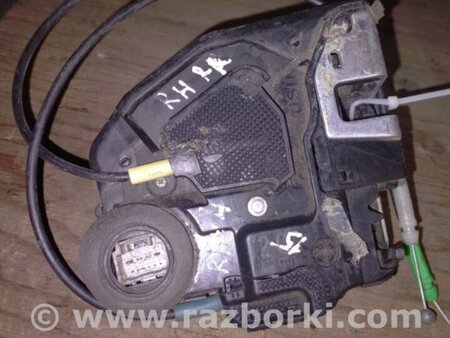 ФОТО Замок двери для Toyota RAV-4 (00-05) Киев