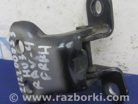 ФОТО Петля двери нижняя для Toyota RAV-4 (05-12) Киев