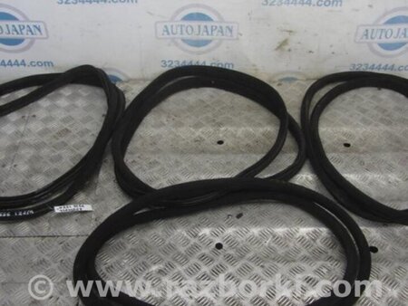 ФОТО Уплотнитель двери для Mercedes-Benz S-CLASS W221 (06-13) Киев