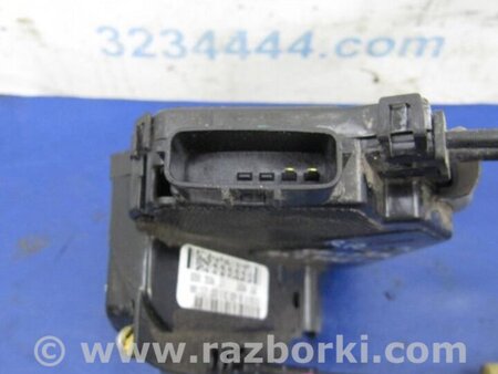 ФОТО Замок двери для Nissan Sentra B17 Киев