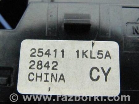ФОТО Кнопка стеклоподьемника для Nissan Sentra B17 Киев