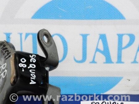 ФОТО Петля двери верхняя для Toyota Sequoia (08-17) Киев
