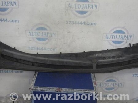 ФОТО Пластик под лобовое стекло (Жабо) для Toyota Sienna (03-10) Киев