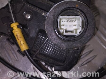 ФОТО Замок двери для Toyota Sienna (11-16) Киев