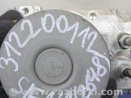 ФОТО Блок ABS для Toyota Sienna (11-16) Киев