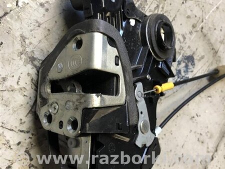 ФОТО Замок двери для Toyota Sienna (11-16) Киев