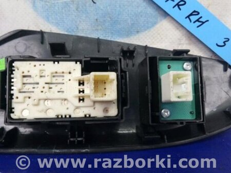 ФОТО Кнопка стеклоподьемника для Toyota Sienna (11-16) Киев