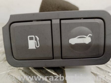 ФОТО Кнопка открывания багажника внутренняя для Hyundai Sonata YF (09.2009-03.2014) Киев