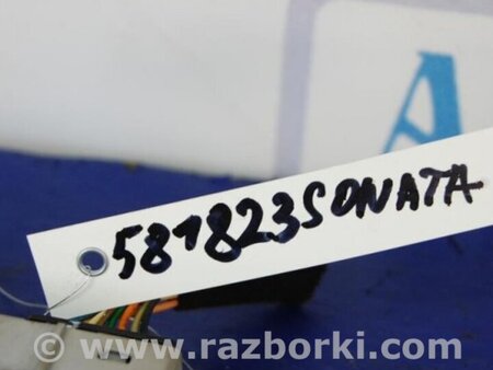 ФОТО Кнопка открывания багажника внутренняя для Hyundai Sonata YF (09.2009-03.2014) Киев