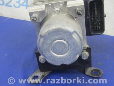 ФОТО Блок ABS для Toyota Tacoma 2 (2005-2015) Киев