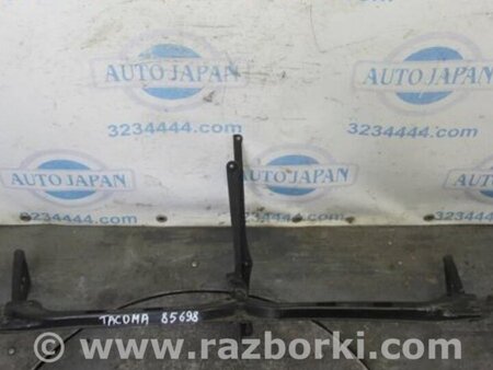 ФОТО Кронштейн бампера переднего для Toyota Tacoma 2 (2005-2015) Киев
