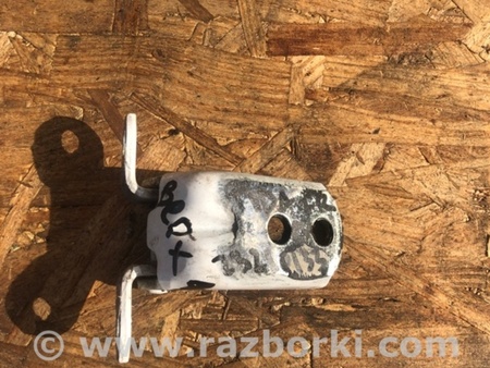 ФОТО Петля двери верхняя для Nissan Tiida/Versa C11 Киев