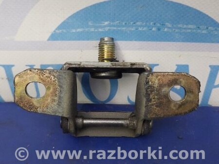 ФОТО Петля крышки багажника для Nissan Tiida/Versa C11 Киев