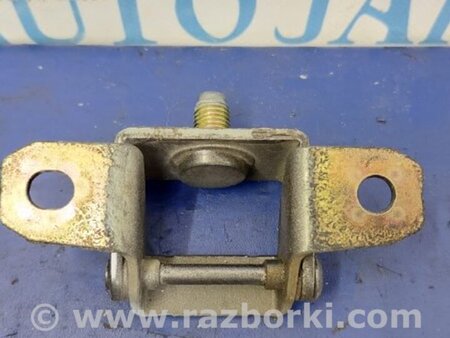 ФОТО Петля крышки багажника для Nissan Tiida/Versa C11 Киев