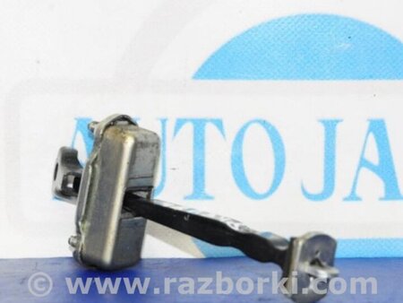 ФОТО Ограничитель двери для Nissan Tiida/Versa C11 Киев