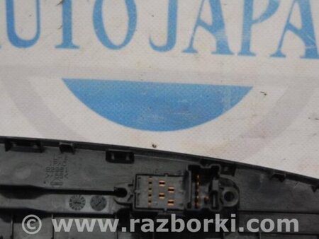 ФОТО Кнопка стеклоподьемника для Nissan Tiida/Versa C11 Киев