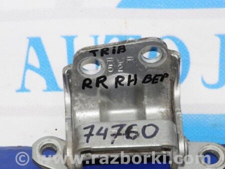 ФОТО Петля двери верхняя для Subaru Tribeca B10 Киев