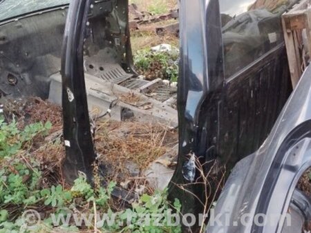 ФОТО Стойка кузова центральная для Toyota Tundra Киев