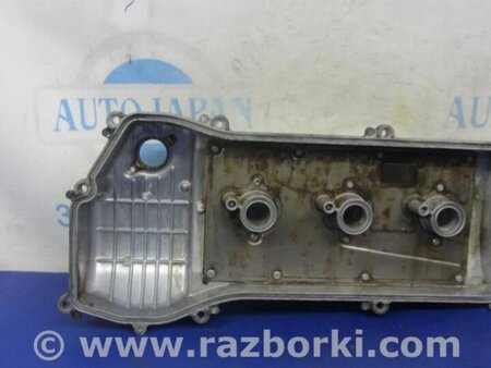 ФОТО Клапанная крышка для Toyota Tundra (99-06) Киев