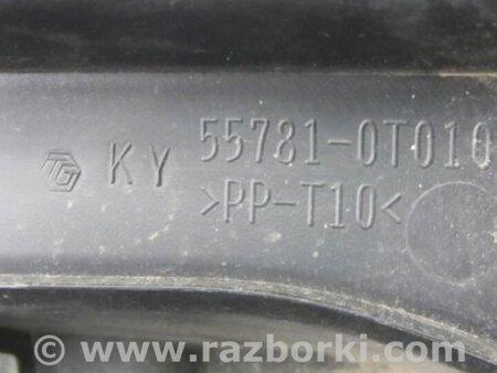 ФОТО Пластик под лобовое стекло (Жабо) для Toyota Venza Киев